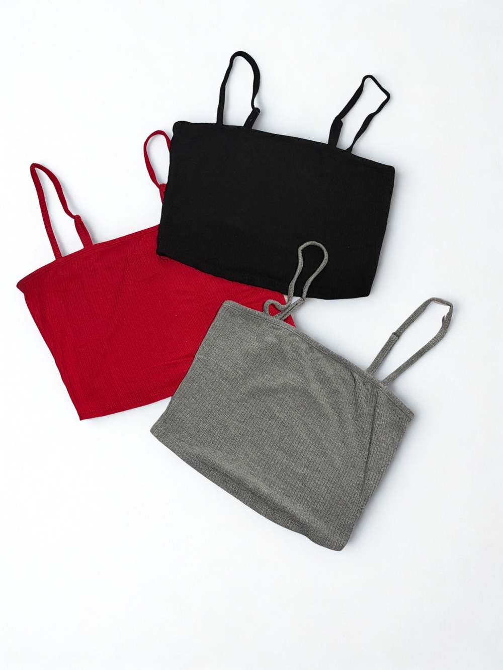 Bozzolo Three-Pack Ribbed Cropped Camisoles in Black, Red & Gray